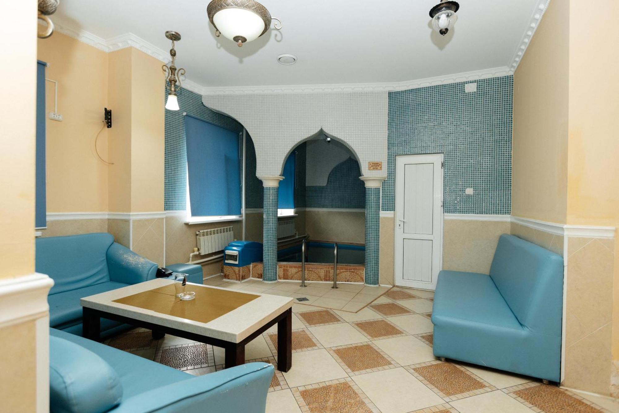 Alcazar Hotel Atyraū Eksteriør billede